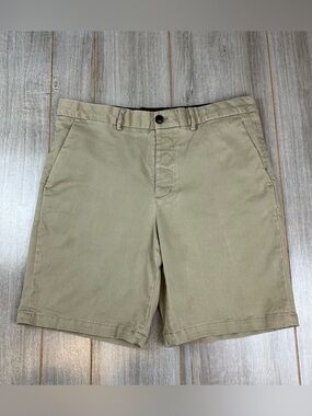 MagnaReady Adaptive Chino Shorts Mens 34 Beige Khaki Magnetic Closure *stains